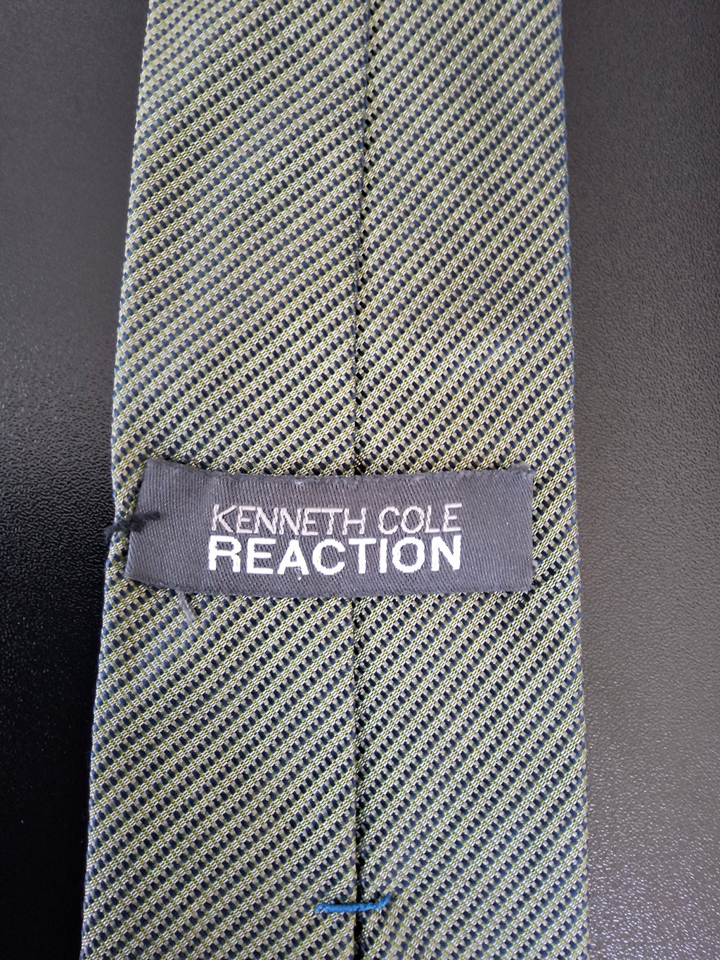 Kenneth Cole Mens Tie