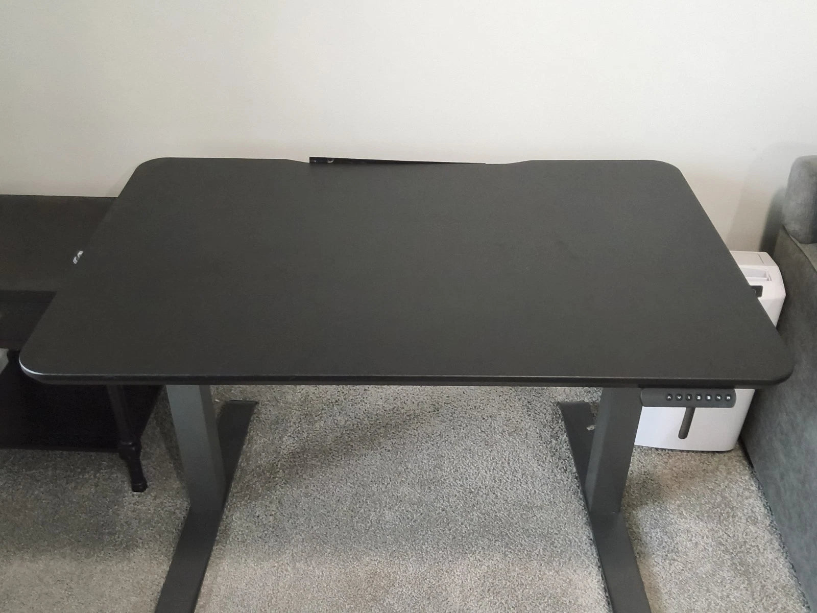 Vari Electric Standing Desk (Black, Adjustable Height)